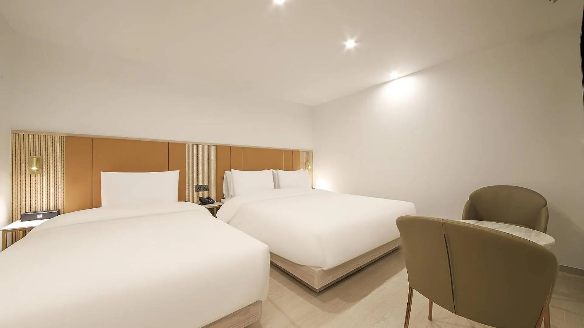 Hotel Bellus Busan 2*,
