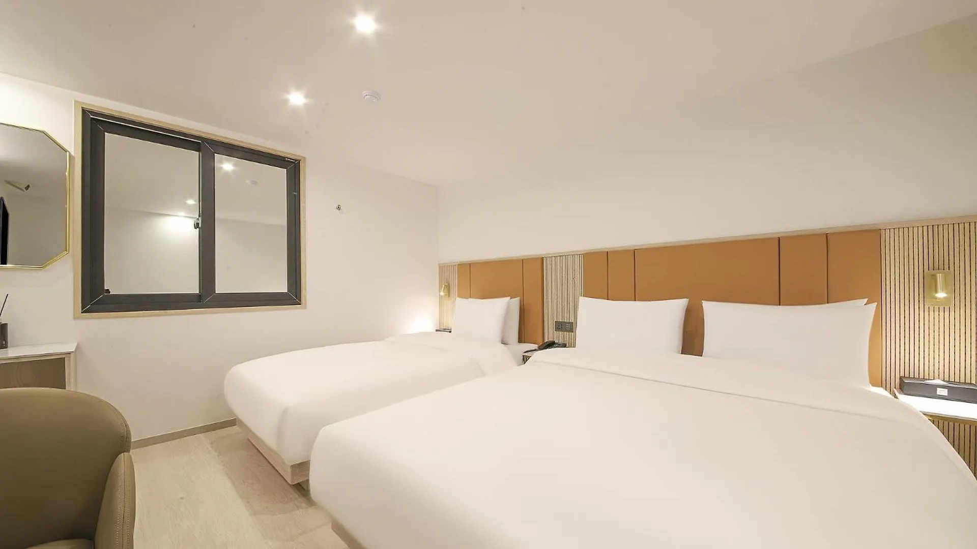 Hotel Bellus Busan 2*,