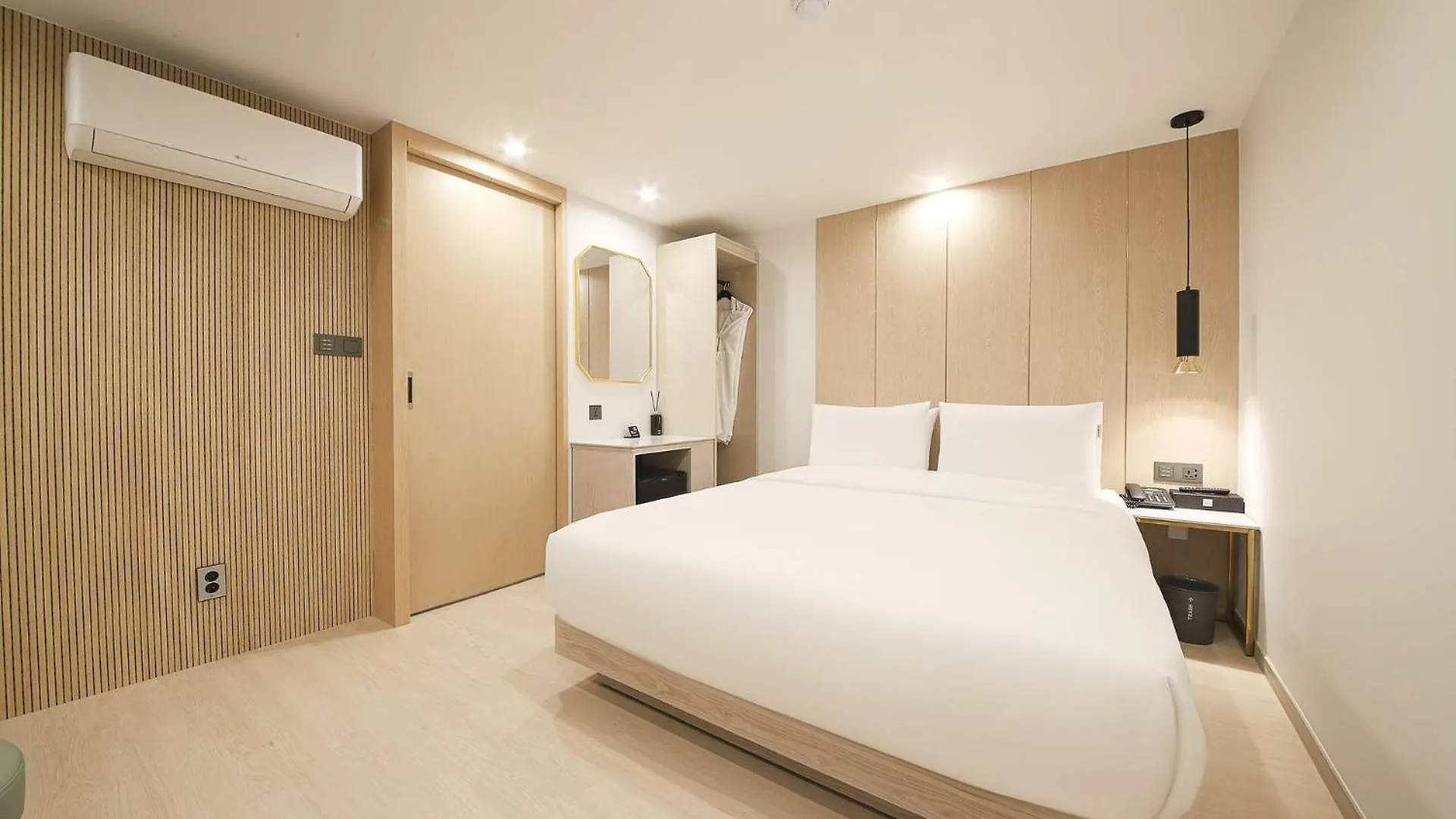 Hotel Bellus Busan 2*,
