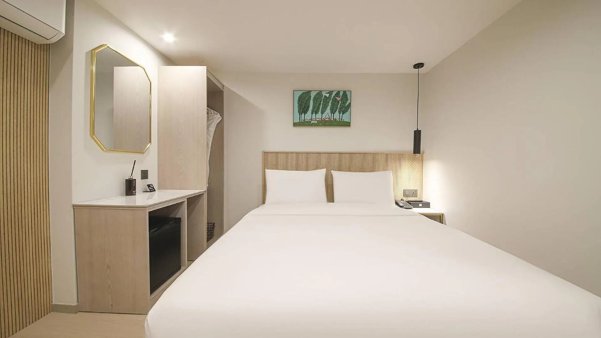 Hotel Bellus Busan 2*,  South Korea