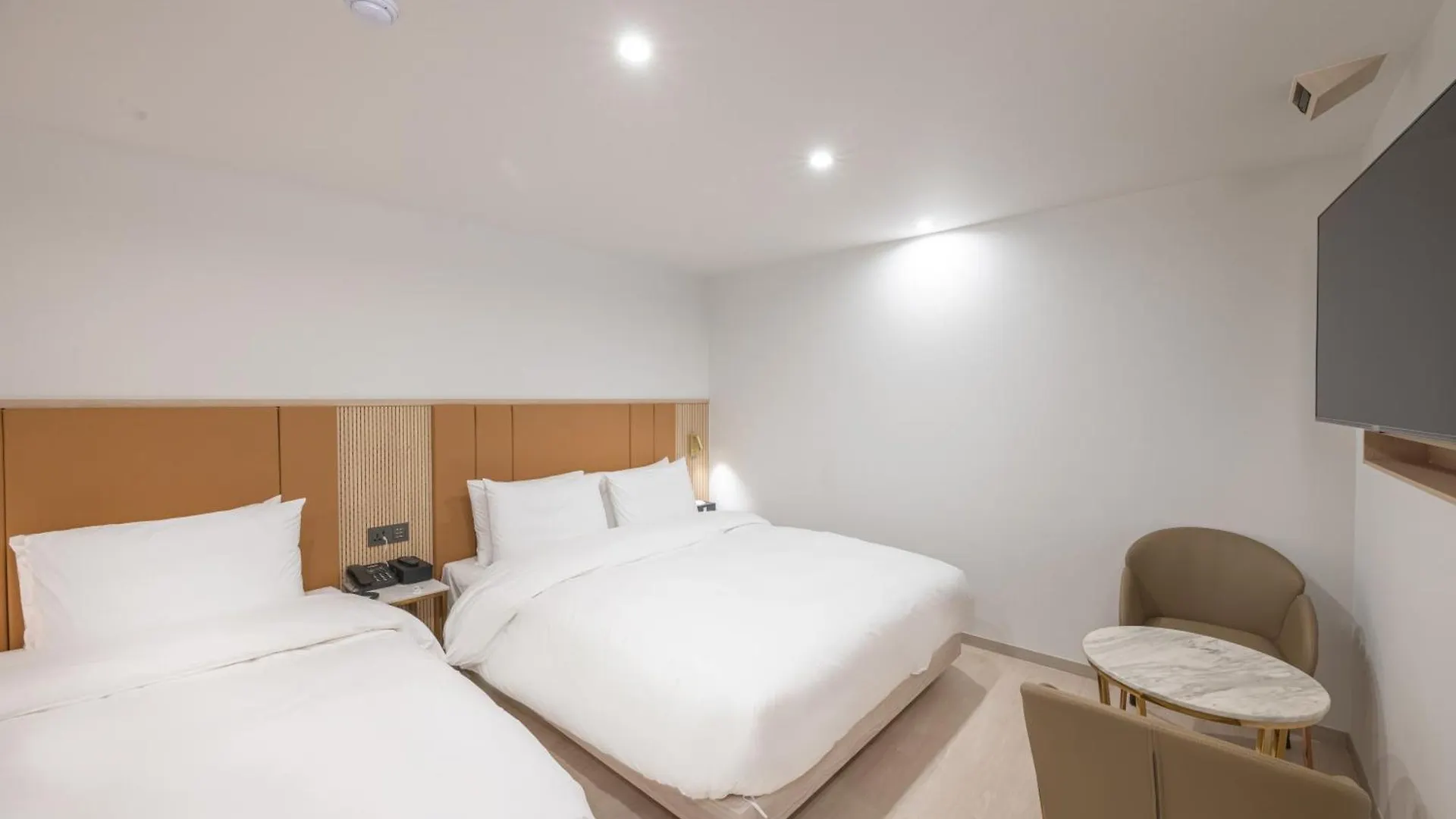 **  Hotel Bellus Busan South Korea