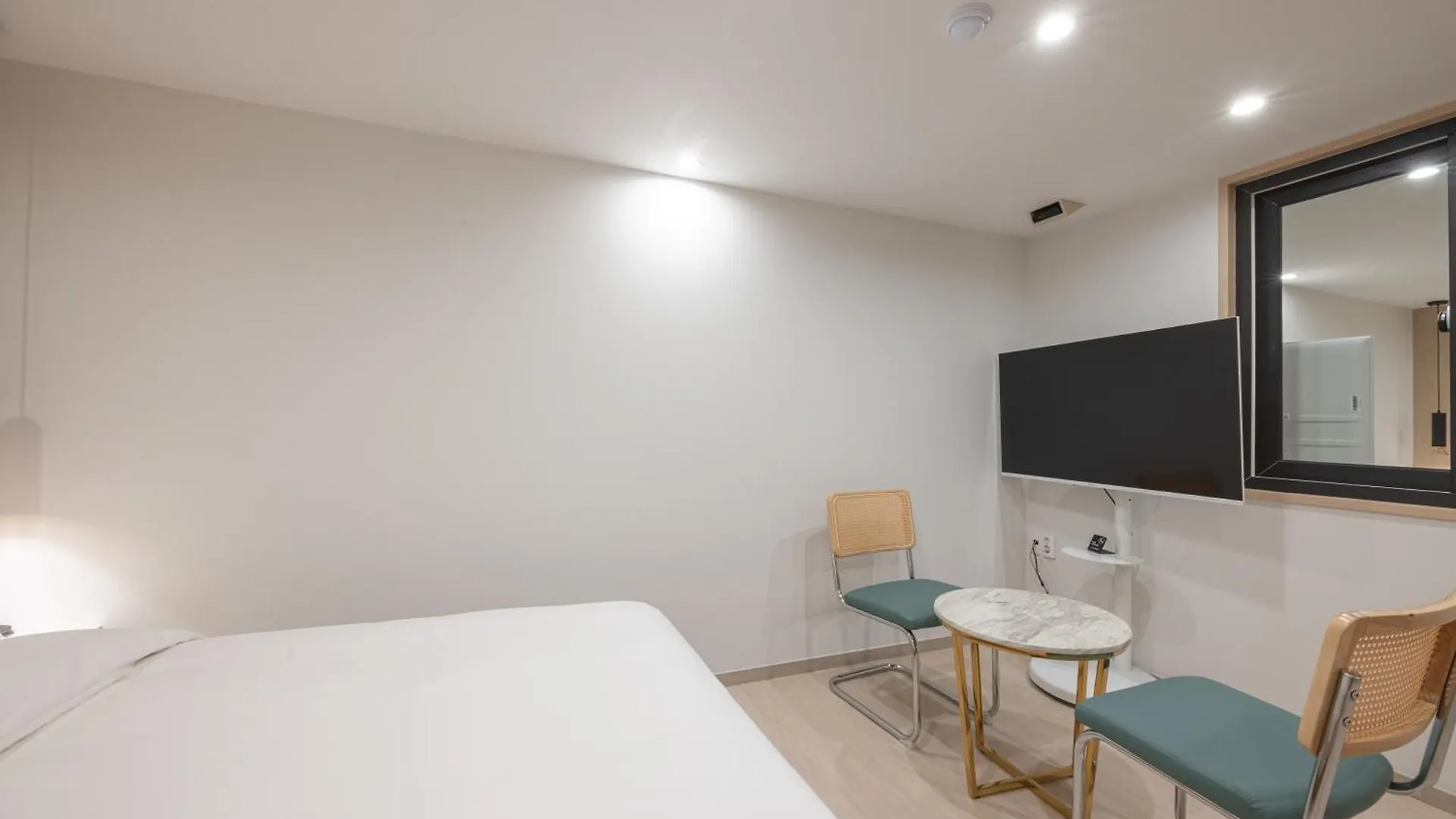 Hotel Bellus Busan